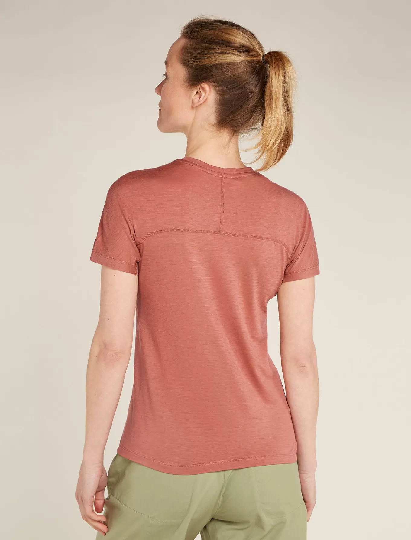 Store Icebreaker 150 MerinoFine™ Ace T-Shirt Damen CedarWood